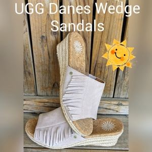 UGG Danes Wedge Sandals in Horchata, Sz 5.5